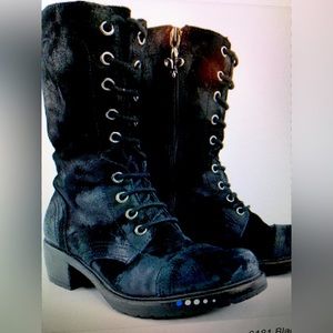 Donald Pliner combat